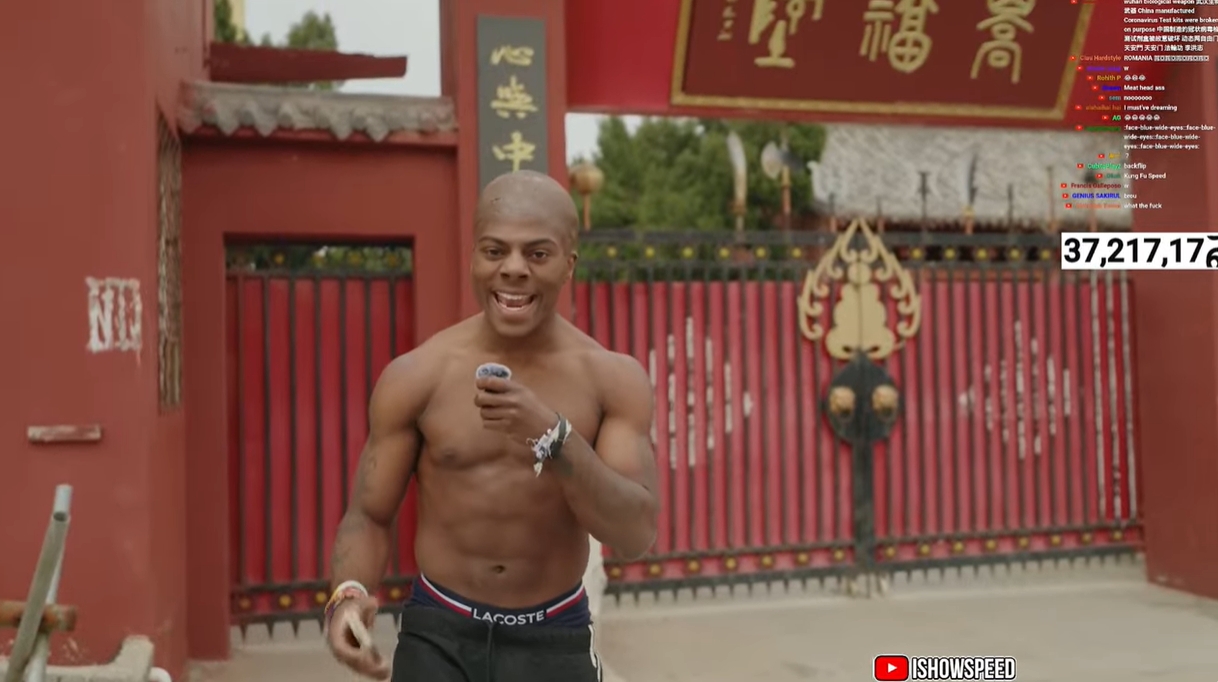 光頭造型！Speed中國(guó)行來(lái)到鄭州少林寺，上香拜佛學(xué)功夫