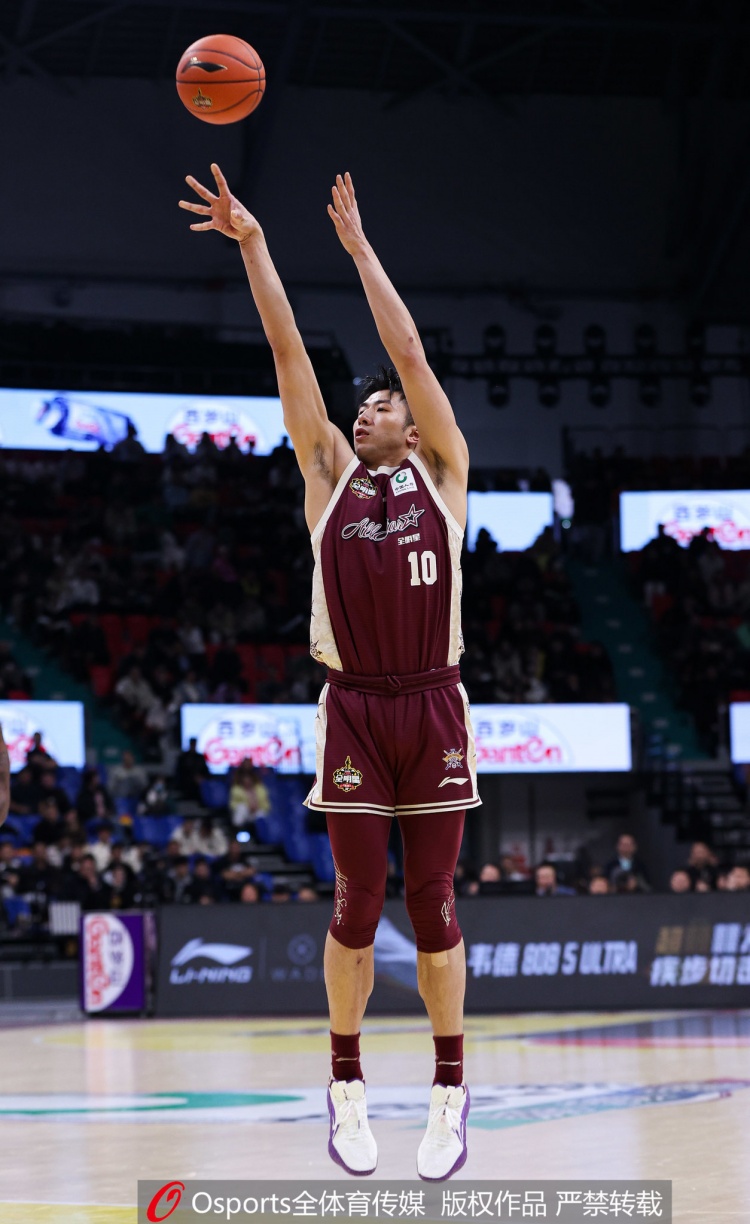 北控隊(duì)史首人！鄒雨宸13中11砍全隊(duì)最高23分 當(dāng)選全明星MVP